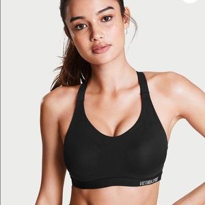 NWT! Lightweight Victoria’s Secret Sports Bra